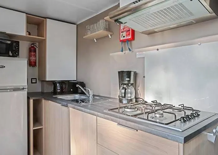 אתר קמפינג Lou Pignada מסאנז'